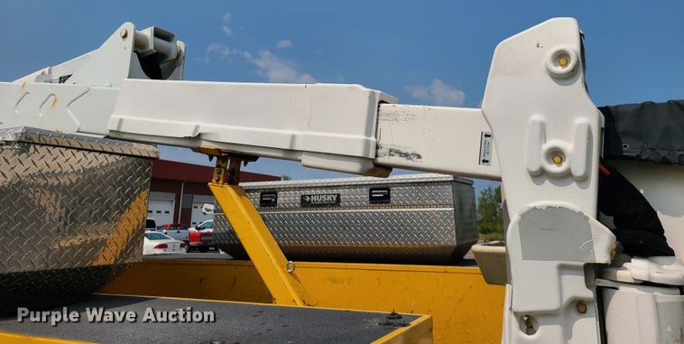 image for item IU9432 2010 Ford F550  bucket truck