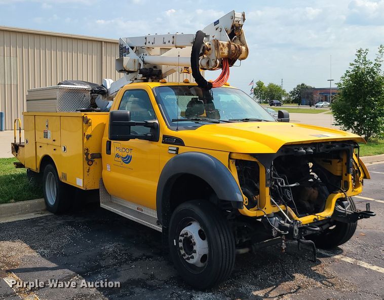 image for item IU9436 2011 Ford F550  bucket truck