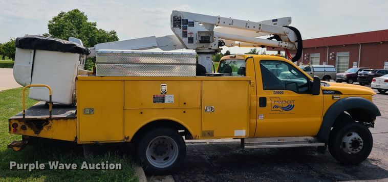 image for item IU9436 2011 Ford F550  bucket truck