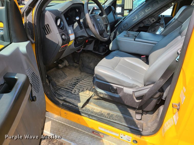 image for item IU9436 2011 Ford F550  bucket truck