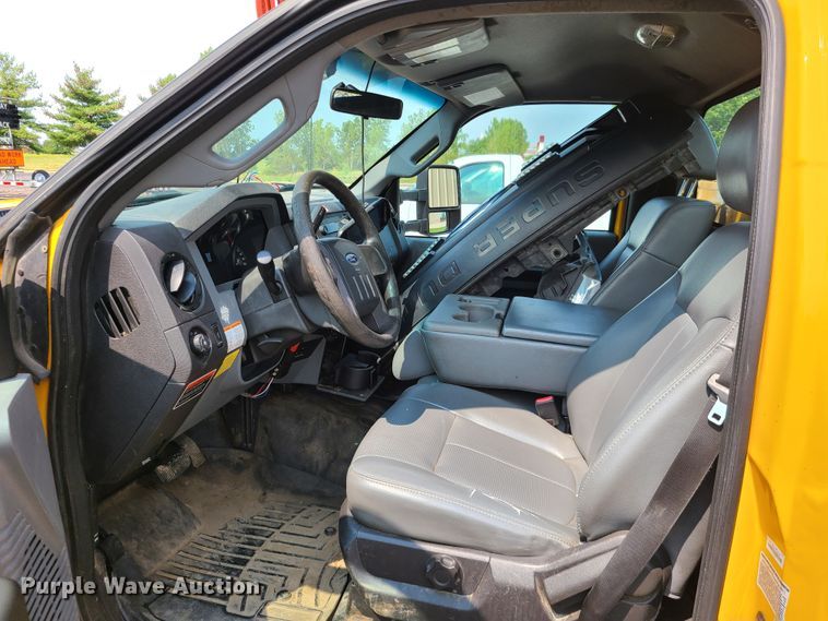 image for item IU9436 2011 Ford F550  bucket truck