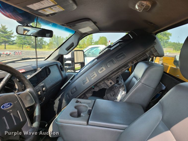 image for item IU9436 2011 Ford F550  bucket truck