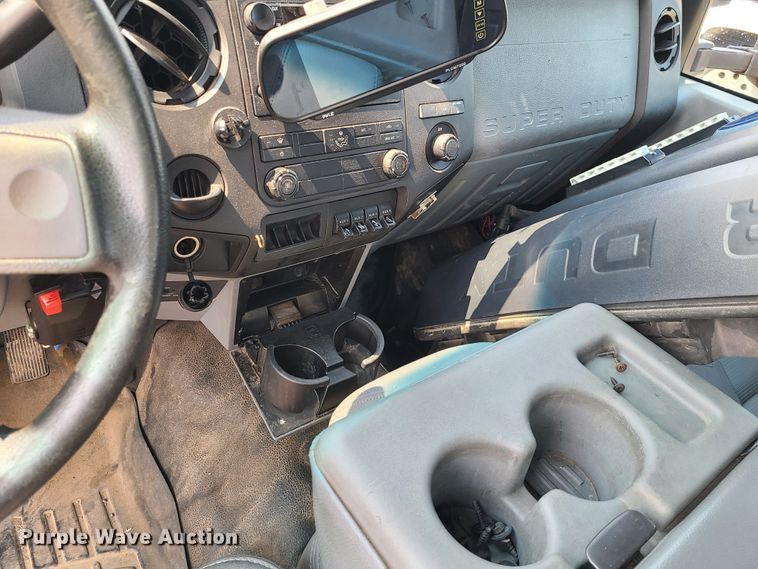 image for item IU9436 2011 Ford F550  bucket truck