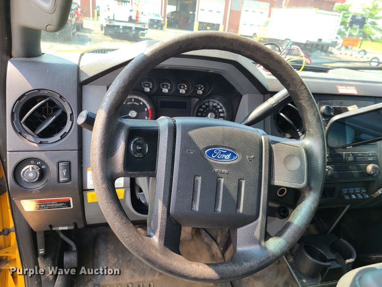 image for item IU9436 2011 Ford F550  bucket truck