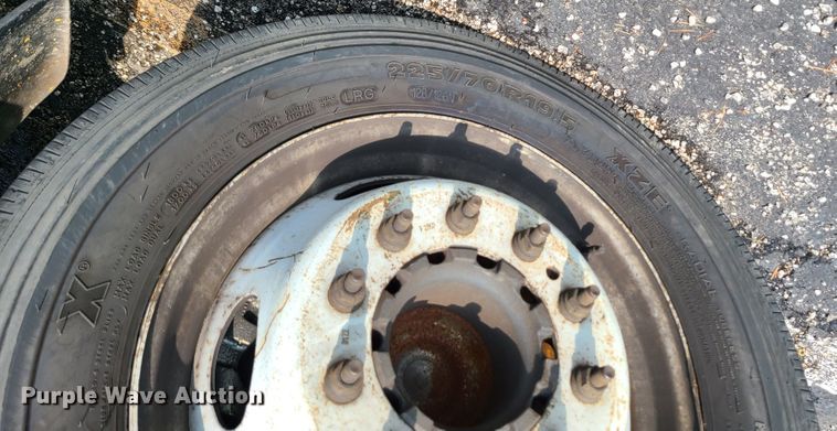 image for item IU9436 2011 Ford F550  bucket truck