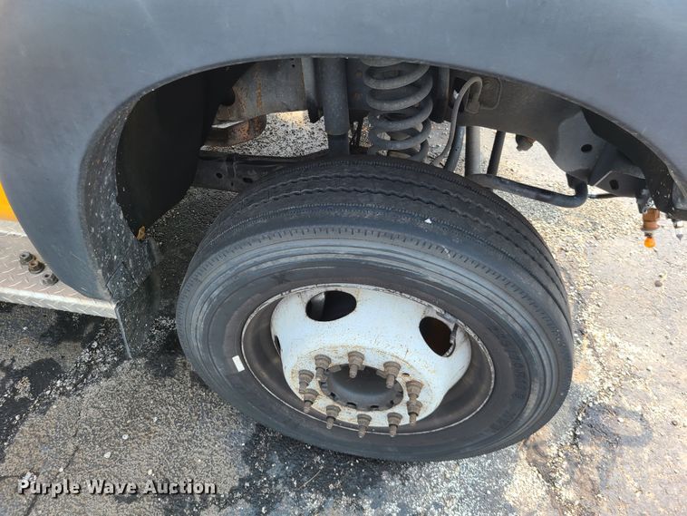 image for item IU9436 2011 Ford F550  bucket truck