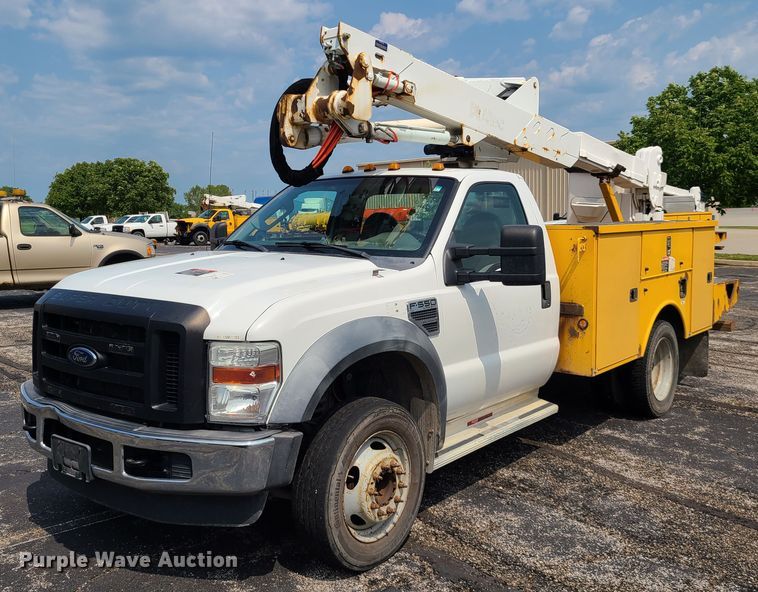 image for item IU9438 2010 Ford F550  bucket truck