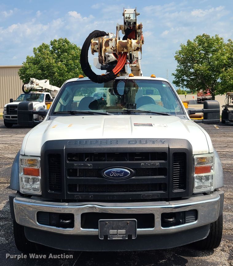 image for item IU9438 2010 Ford F550  bucket truck