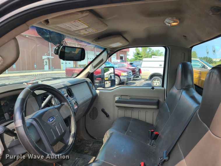 image for item IU9438 2010 Ford F550  bucket truck