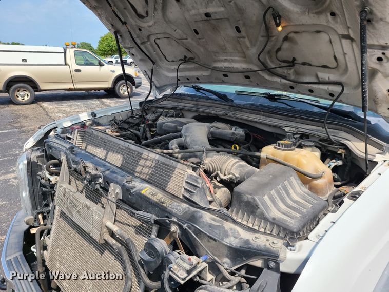 image for item IU9438 2010 Ford F550  bucket truck