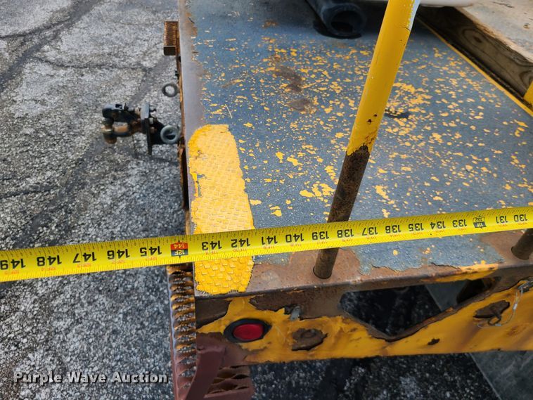 image for item IU9438 2010 Ford F550  bucket truck