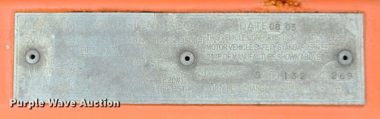 image for item IU9454 2003  American Signal message board trailer