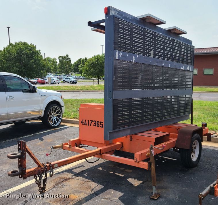 image for item IU9459 American Signal  message board trailer