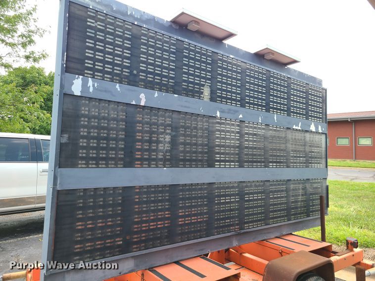 image for item IU9459 American Signal  message board trailer