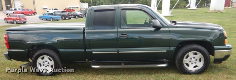 image for item JG9141 2007 Chevrolet Silverado 1500  Ext. Cab pickup truck