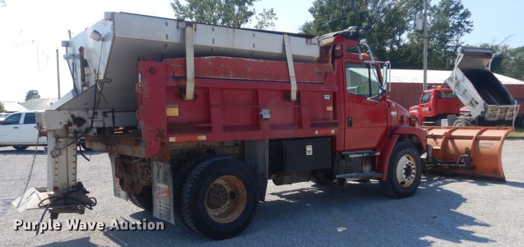 image for item JG9148 2003 Freightliner FL70  dump truck
