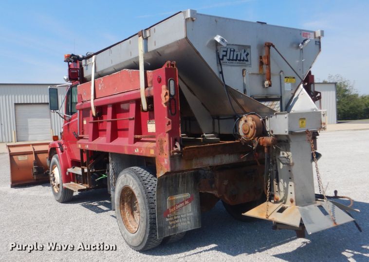 image for item JG9148 2003 Freightliner FL70  dump truck