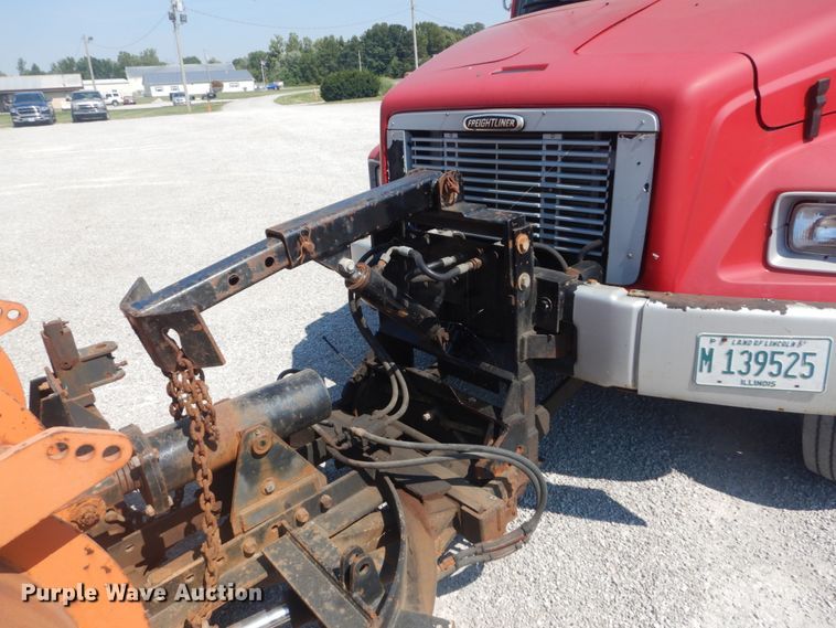 image for item JG9148 2003 Freightliner FL70  dump truck