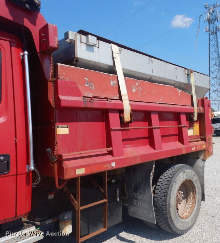 image for item JG9148 2003 Freightliner FL70  dump truck