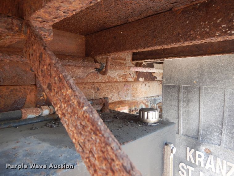 image for item JG9148 2003 Freightliner FL70  dump truck