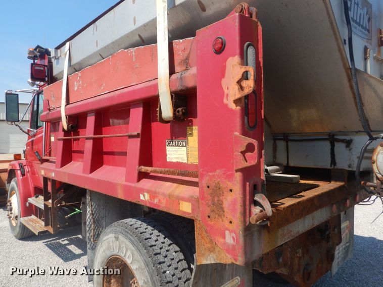 image for item JG9148 2003 Freightliner FL70  dump truck