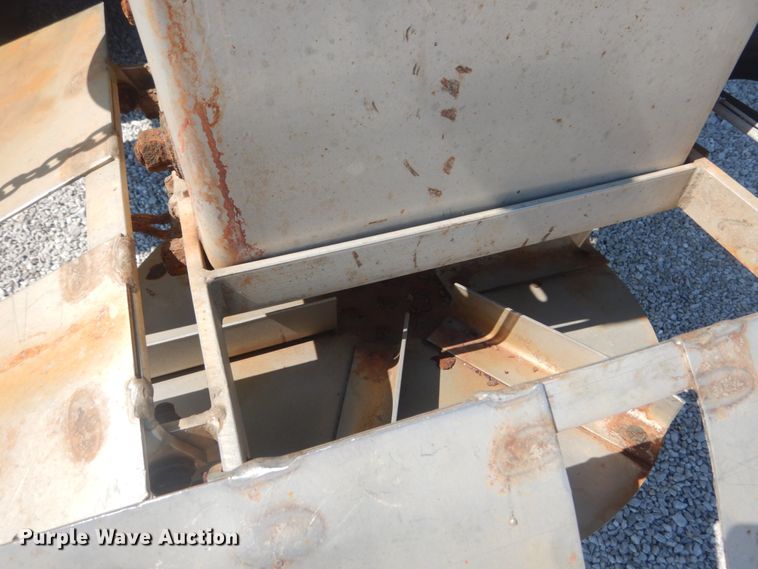 image for item JG9148 2003 Freightliner FL70  dump truck