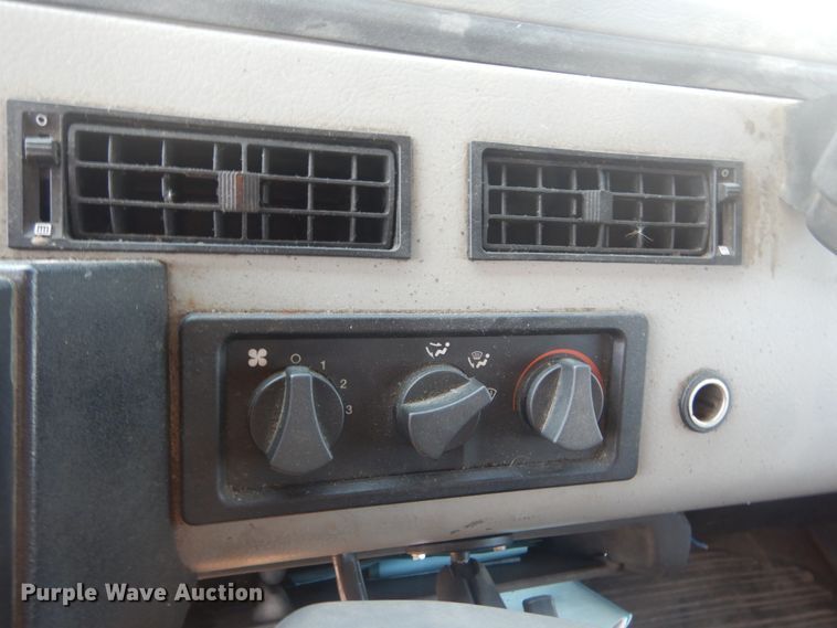 image for item JG9148 2003 Freightliner FL70  dump truck