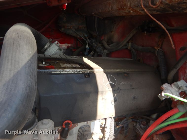 image for item JG9148 2003 Freightliner FL70  dump truck