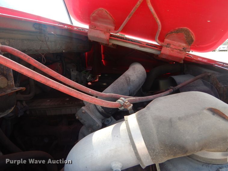 image for item JG9148 2003 Freightliner FL70  dump truck