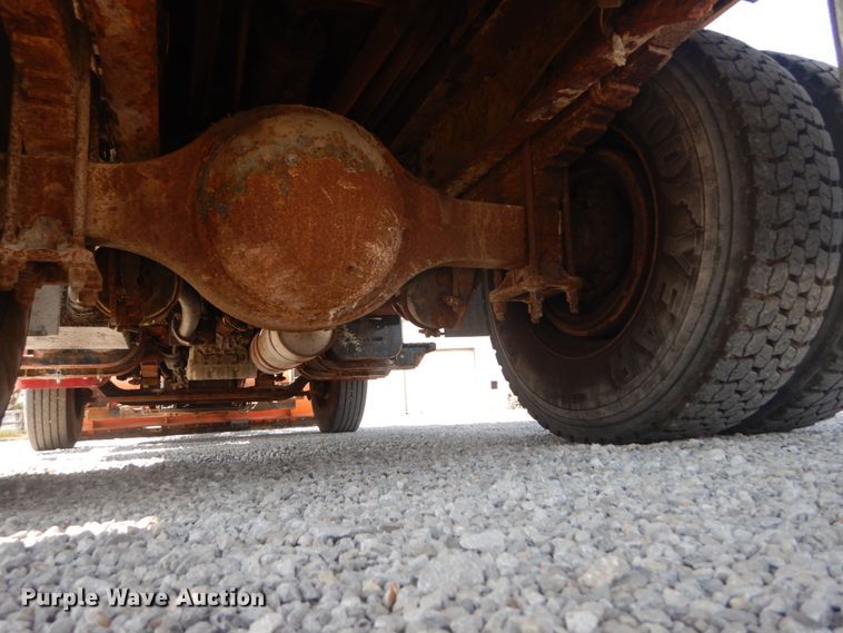 image for item JG9148 2003 Freightliner FL70  dump truck