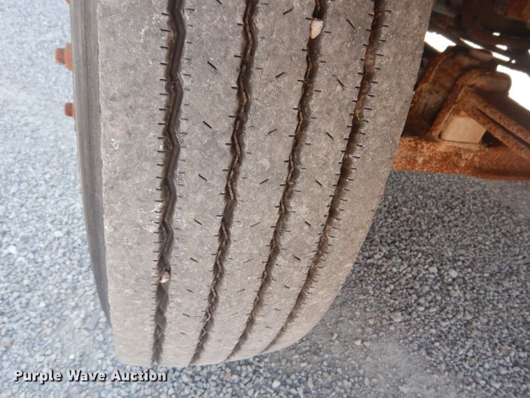 image for item JG9148 2003 Freightliner FL70  dump truck