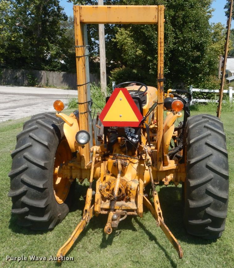 image for item JG9172 1986 John Deere 2150  tractor