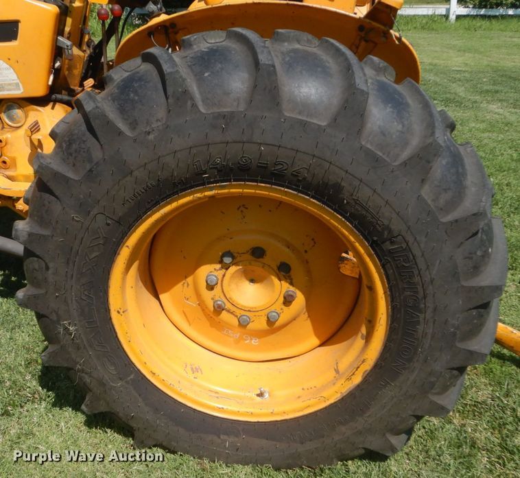 image for item JG9172 1986 John Deere 2150  tractor