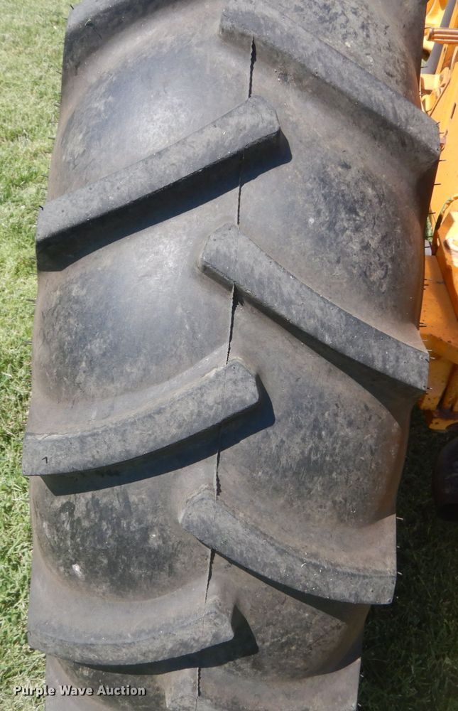 image for item JG9172 1986 John Deere 2150  tractor