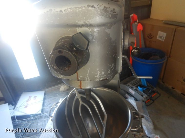 image for item JI9486 Hobart D300T  mixer