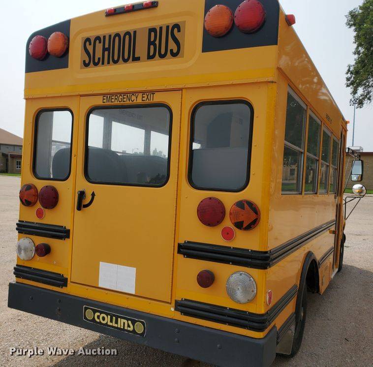 image for item JM9702 2001 Chevrolet Express 3500 Cargo  school bus