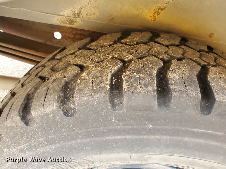 image for item JM9702 2001 Chevrolet Express 3500 Cargo  school bus