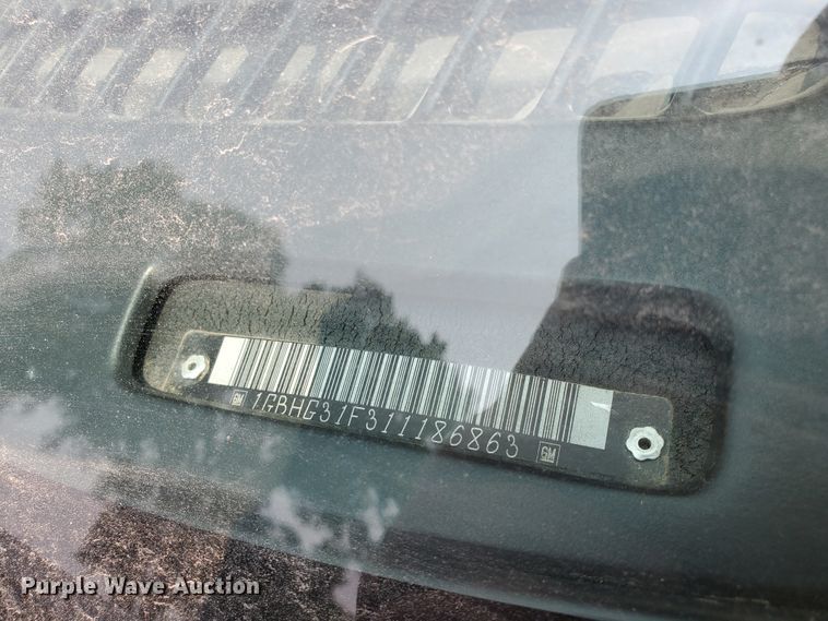 image for item JM9702 2001 Chevrolet Express 3500 Cargo  school bus