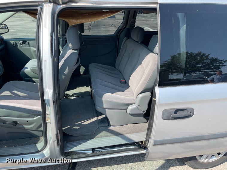 image for item JQ9595 2006 Dodge Grand Caravan  van