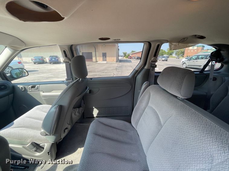 image for item JQ9595 2006 Dodge Grand Caravan  van