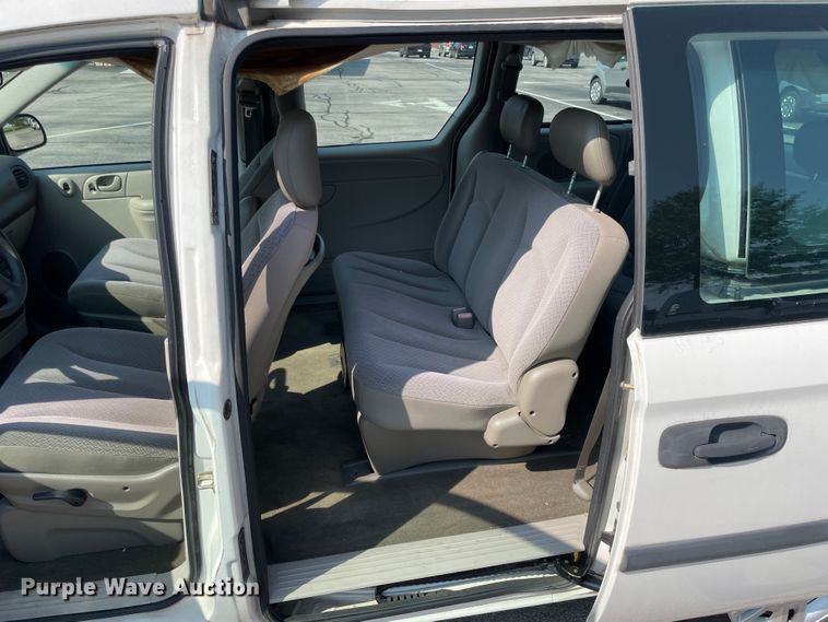 image for item JQ9596 2006 Dodge Caravan  van