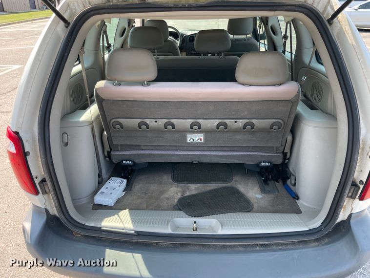 image for item JQ9596 2006 Dodge Caravan  van