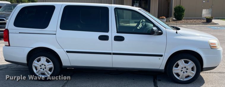 image for item JQ9598 2007 Chevrolet Uplander  van
