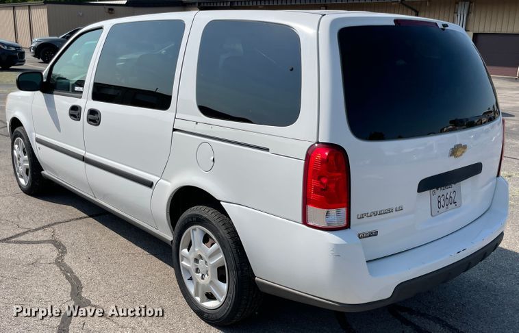 image for item JQ9598 2007 Chevrolet Uplander  van