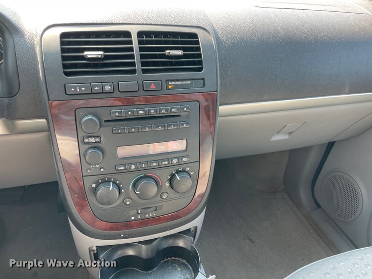 image for item JQ9598 2007 Chevrolet Uplander  van