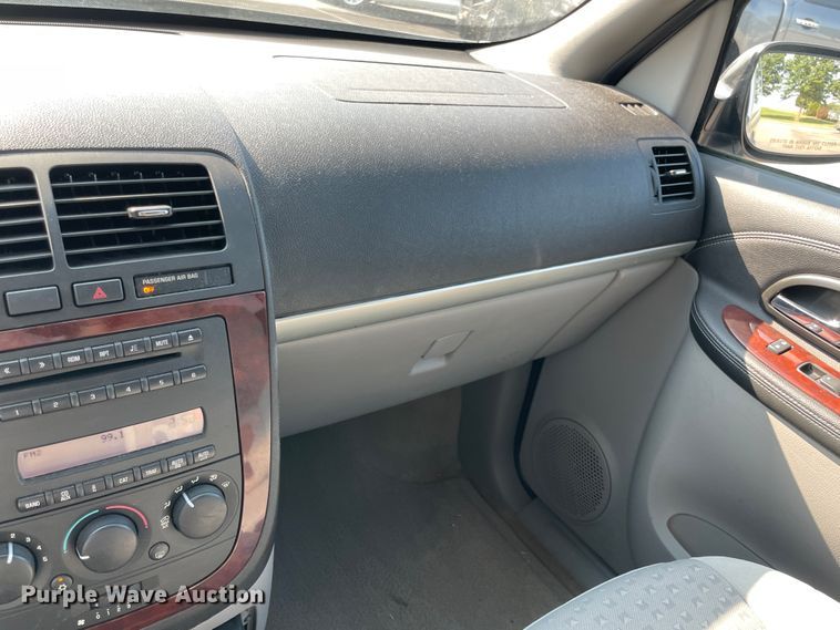 image for item JQ9598 2007 Chevrolet Uplander  van