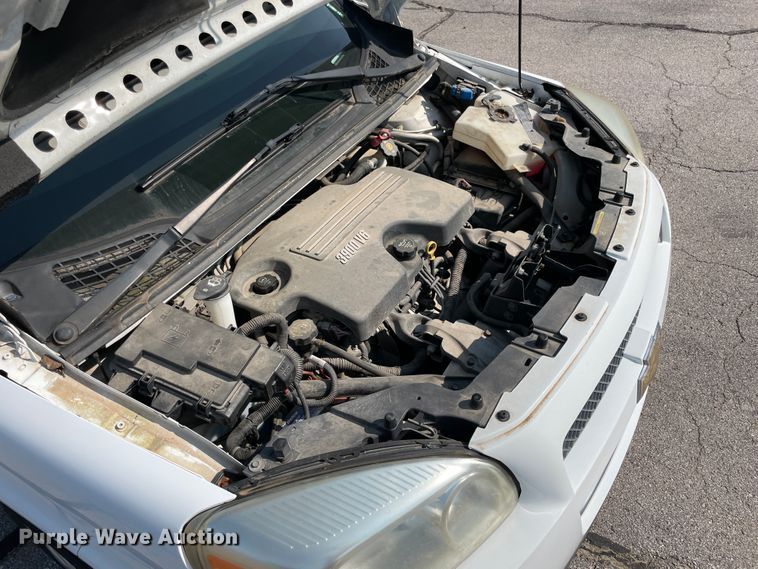 image for item JQ9598 2007 Chevrolet Uplander  van