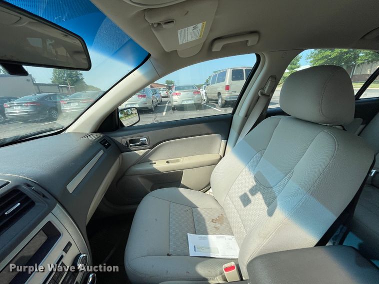 image for item JQ9599 2011 Ford Fusion S