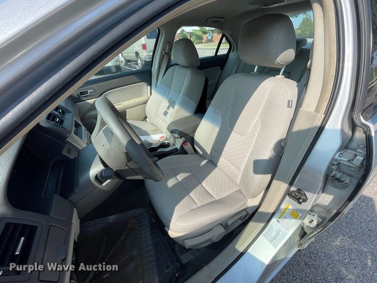 image for item JQ9599 2011 Ford Fusion S