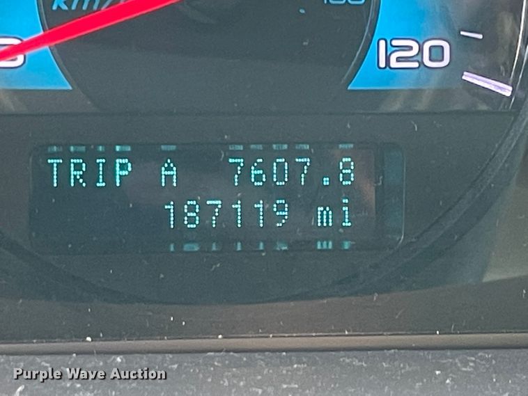 image for item JQ9599 2011 Ford Fusion S